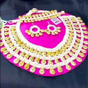 Quality Islanders Wear Sets Handcrafted